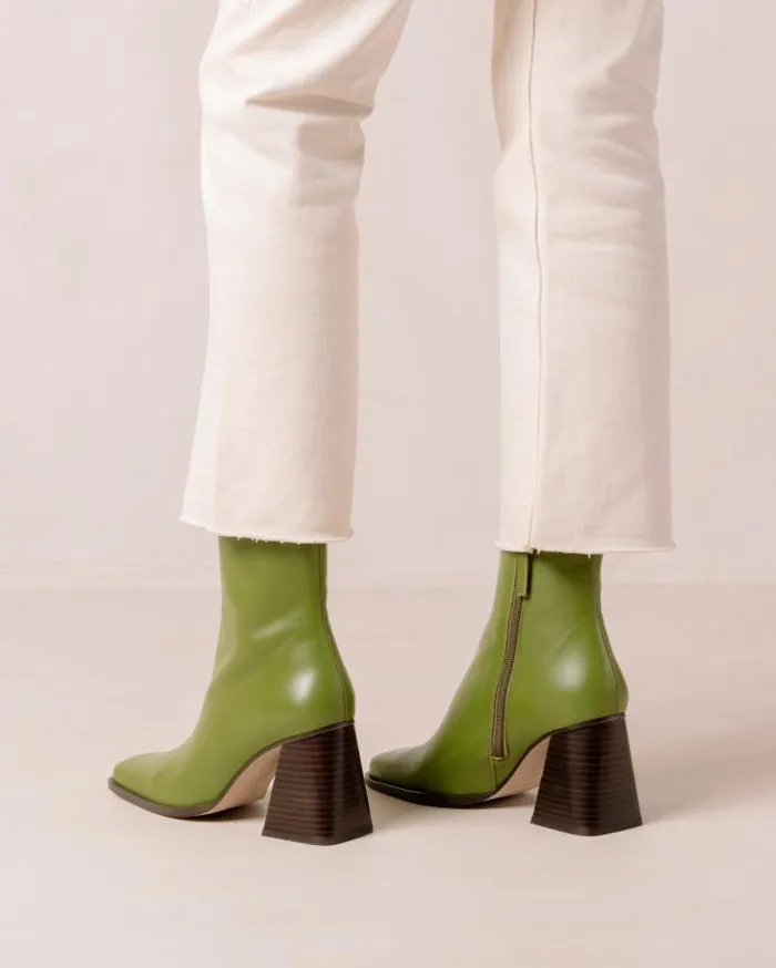 ALOHAS Boots Women South 8211 Bright Green Leather Boots