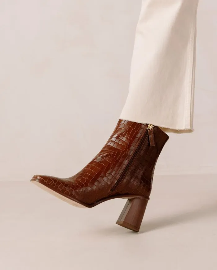 ALOHAS Boots Women West Cape Croco 8211 Brown Leather Boots