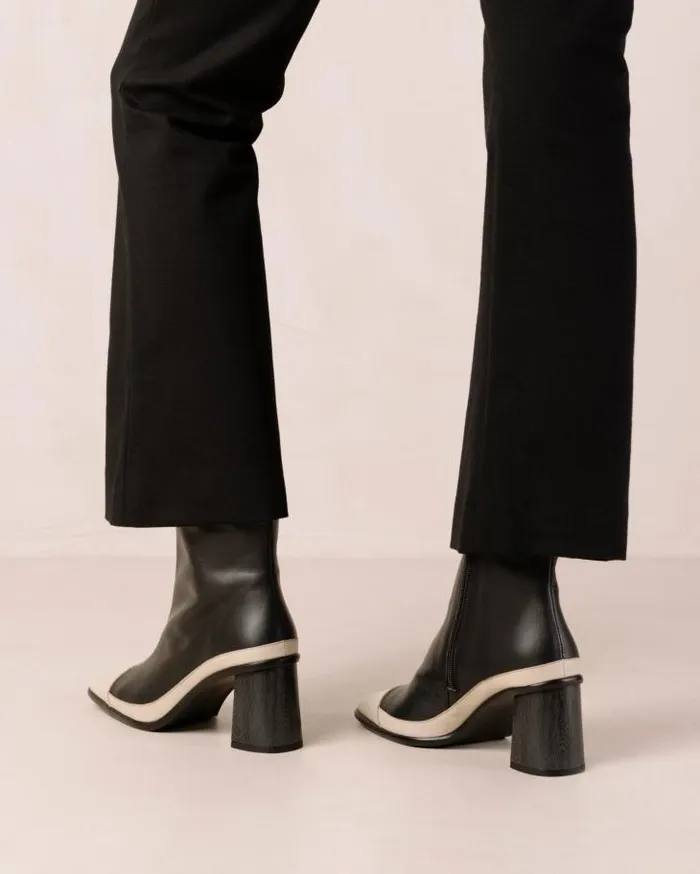 ALOHAS Boots Women West Retro 8211 Black And Cream Leather Boots