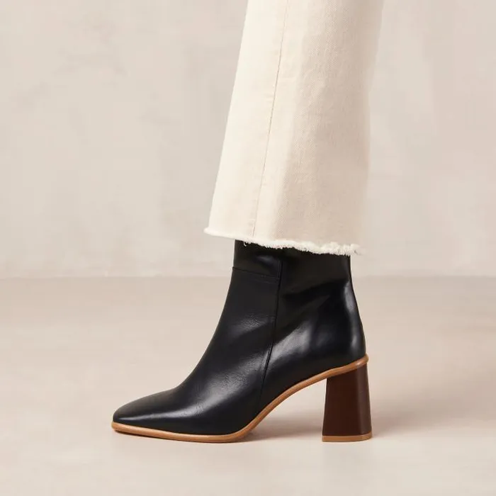 ALOHAS Boots Women West Vintage Black