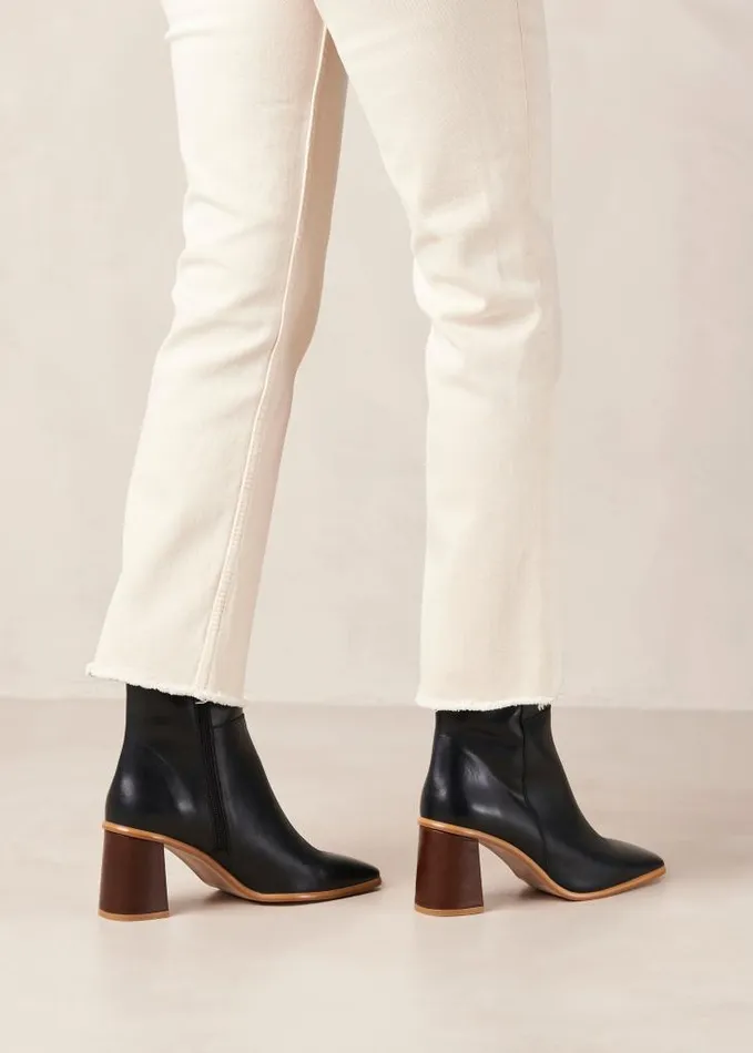 ALOHAS Boots Women West Vintage Black