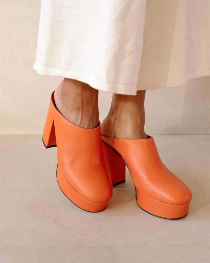 ALOHAS Clogs Women Clock Out 8211 Orange Leather Mules