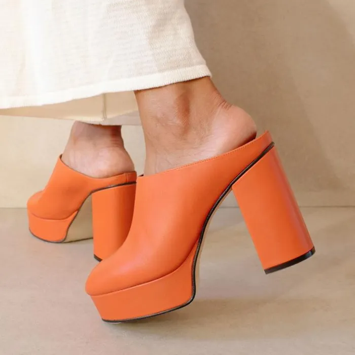 ALOHAS Clogs Women Clock Out 8211 Orange Leather Mules
