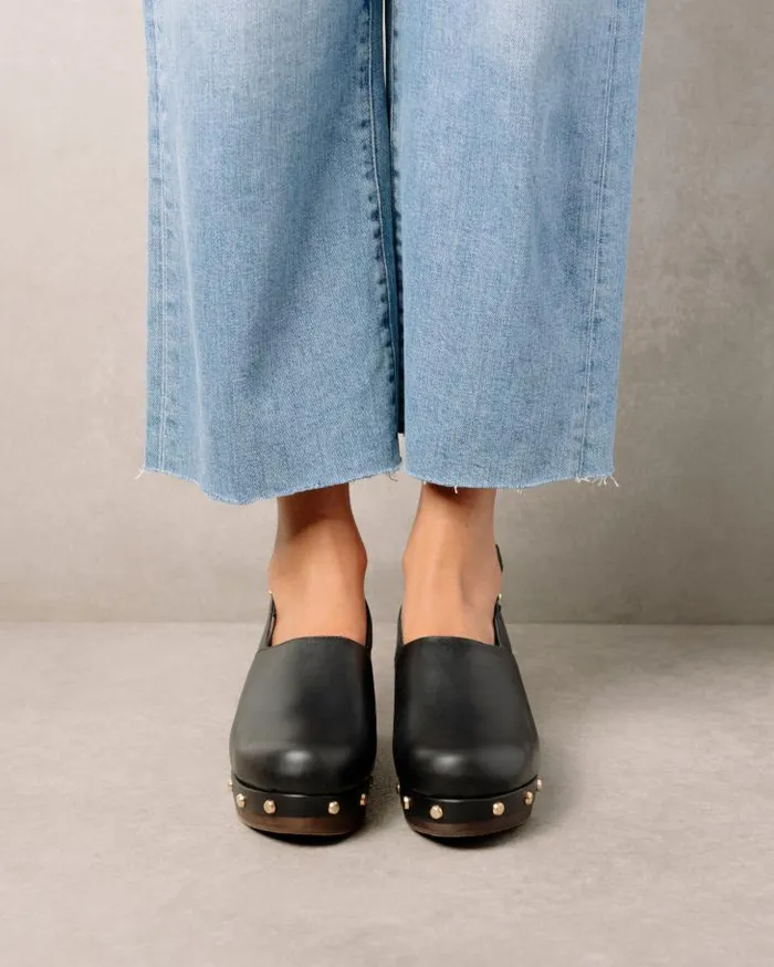 ALOHAS Clogs Women Vinyl 8211 Black Leather Clogs