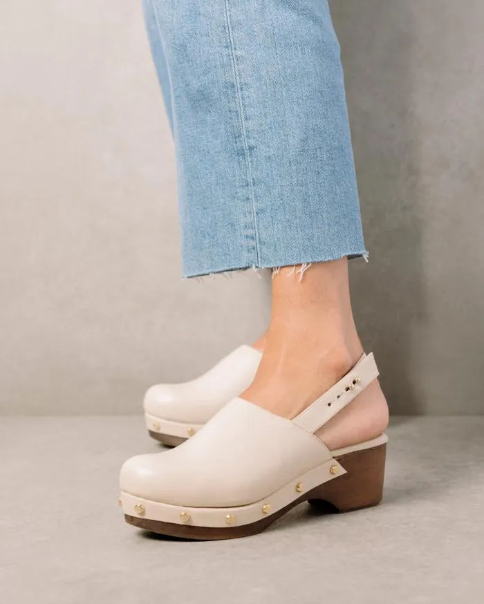 ALOHAS Clogs Women Vinyl 8211 White Leather Clogs