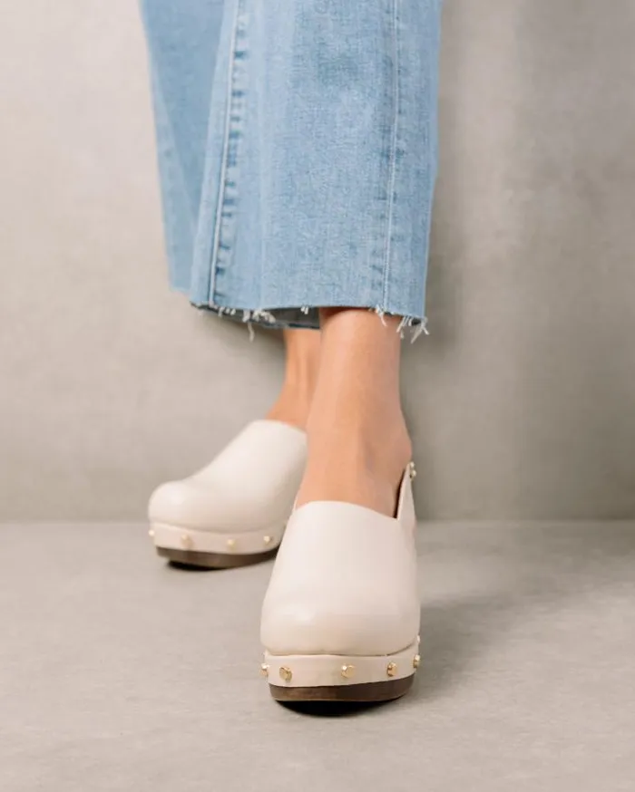 ALOHAS Clogs Women Vinyl 8211 White Leather Clogs
