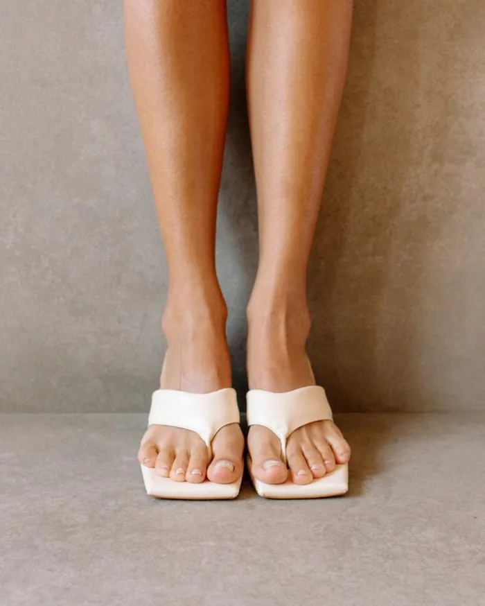 ALOHAS Heels Women Jolla 8211 White Vegan Leather Sandals