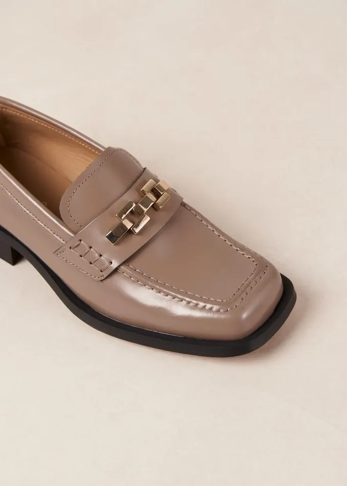 ALOHAS Loafers Women Elliot 8211 Brown GoldChain Loafers