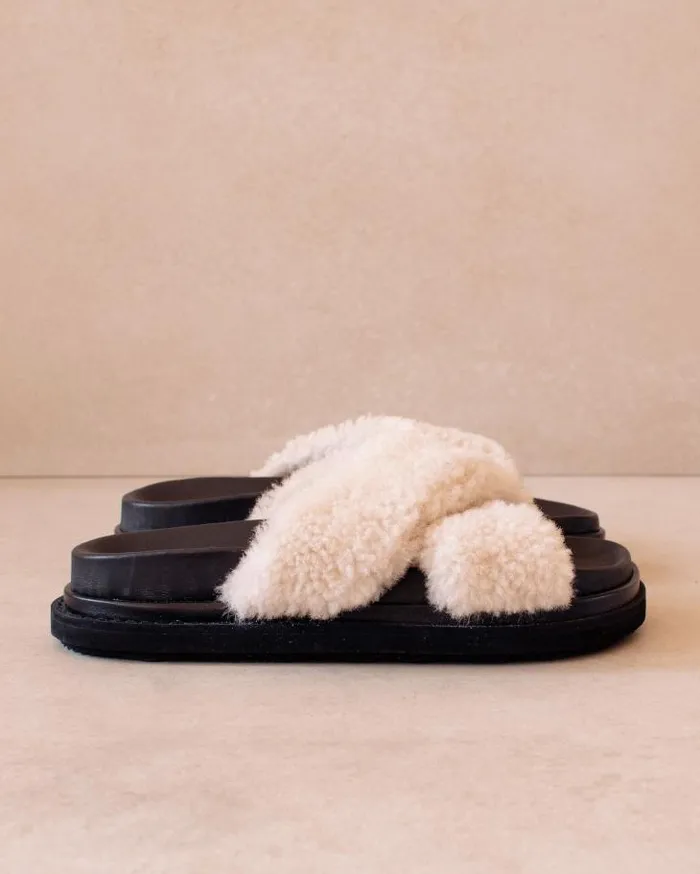 ALOHAS Mules Women Cloud 8211 White Shearling Slippers