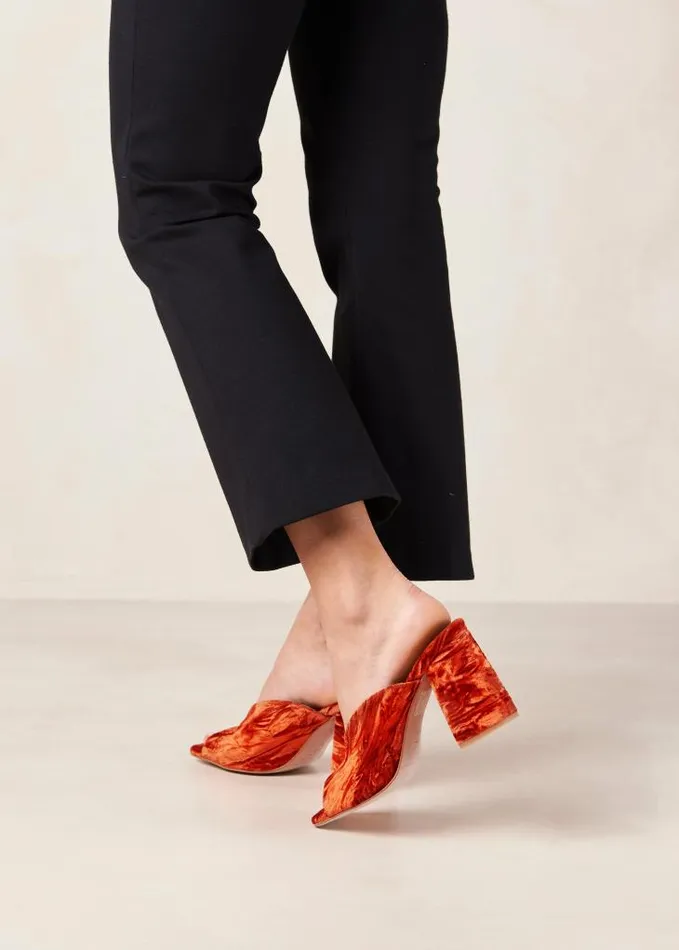 ALOHAS Mules Women Frenchie 8211 Orange Velvet Mules