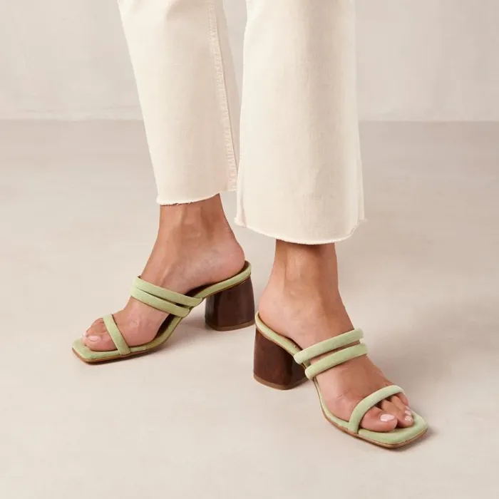 ALOHAS Mules Women Indiana 8211 Green Leather Sandals