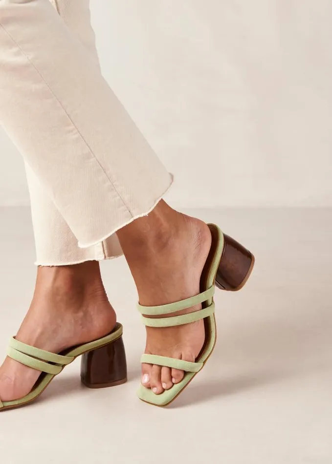 ALOHAS Mules Women Indiana 8211 Green Leather Sandals