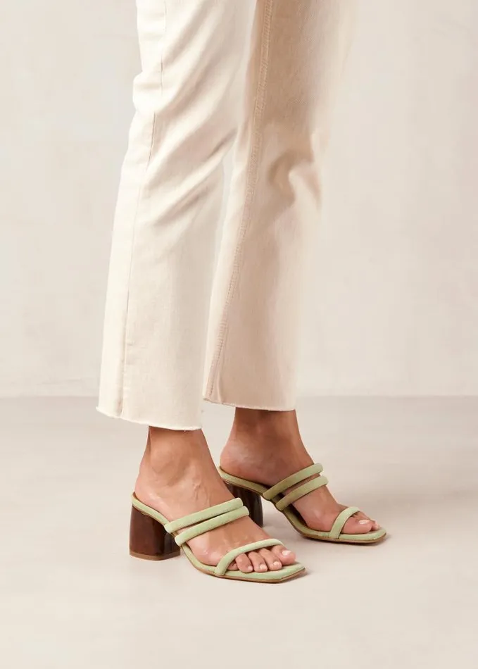 ALOHAS Mules Women Indiana 8211 Green Leather Sandals