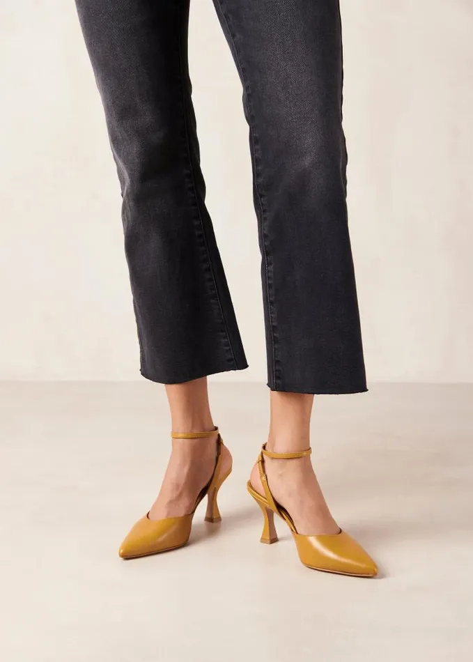 ALOHAS Pumps Women Cinderella 8211 Yellow Leather Pumps