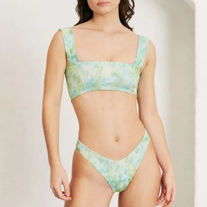 ALOHAS Swimwear Women The Square 8211 Green Recycled Nylon Bikini Top