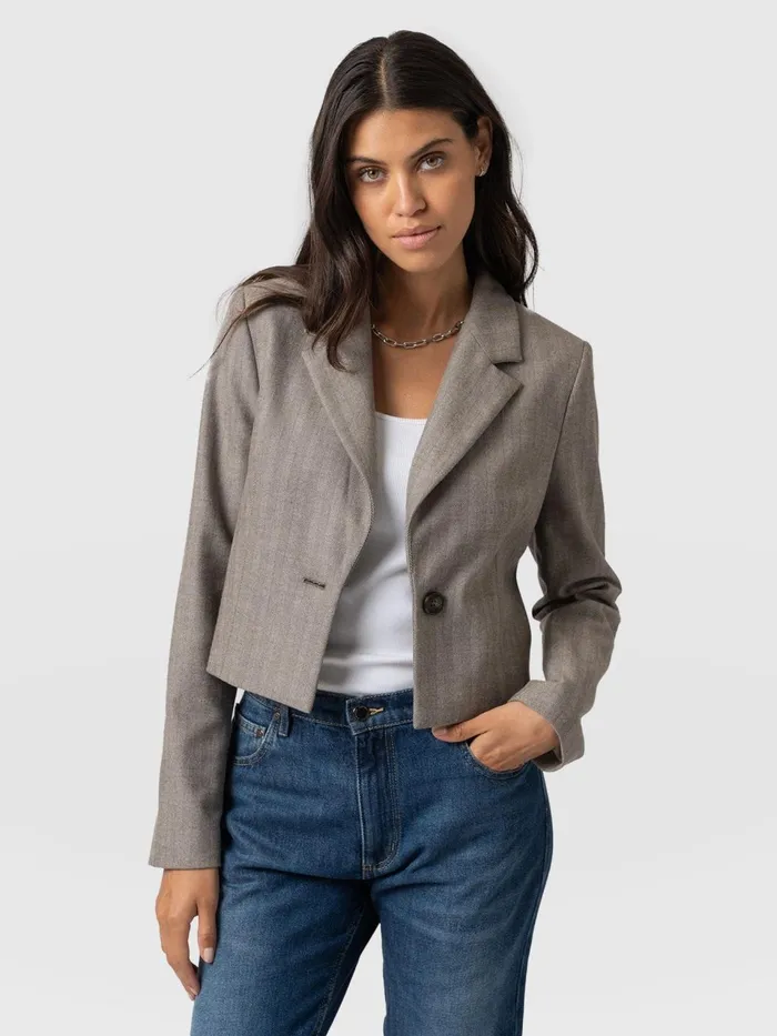 Astrid Cropped Blazer 8211 Brown Herringbone Brown Herringbone Women Saint And Sofia Blazers Astrid Cropped Blazer 8211 Brown Herringbone Brown Herringbone Women Saint And Sofia Blazers