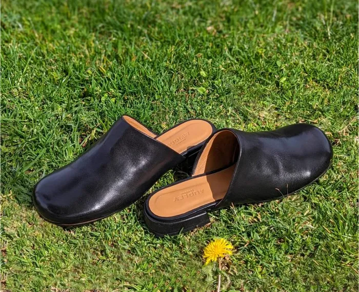 Audley Shoes Low Heel Leather Shoe Janan Black Women Medium Heel