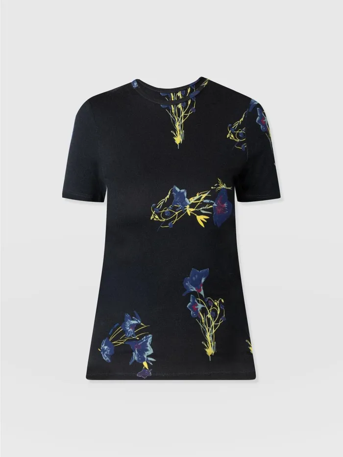 Austen Crew Neck Tee Short Sleeve 8211 Blue Lily Gardens Blue Lily Gardens Women Saint And Sofia TShirts and Tanks