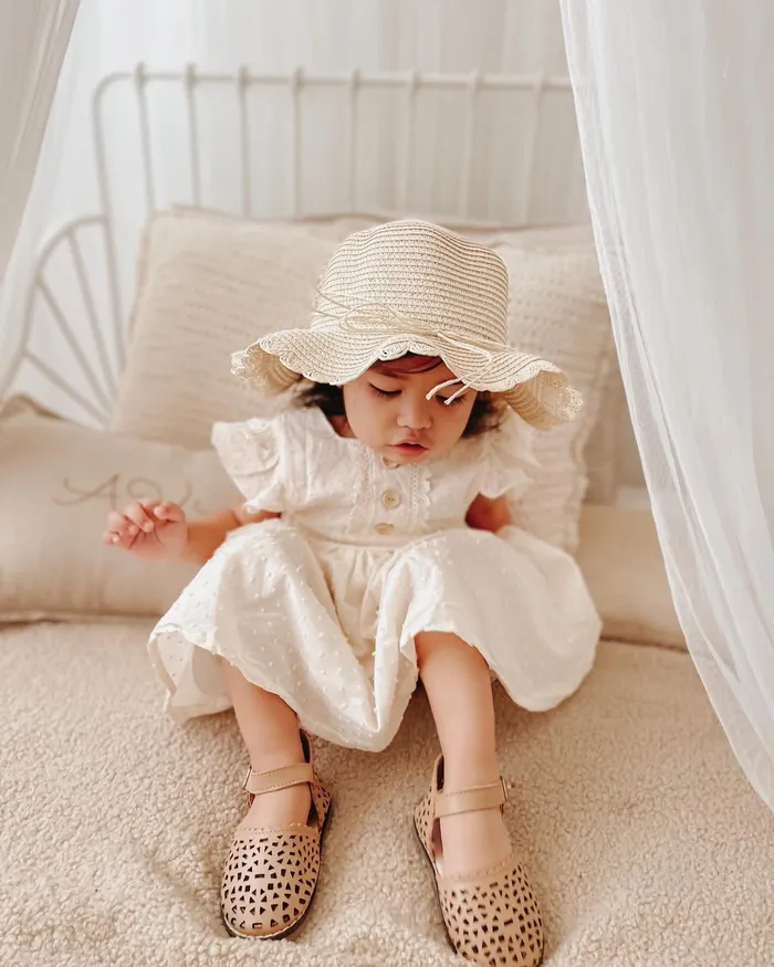 Baby Nisolo Baby Toddler and Kids Shoes Pocket Hard Sole Sandal Tan