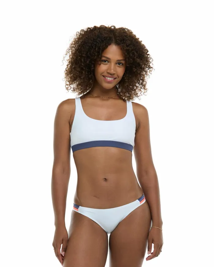Body Glove Gym To Swim Vibration CrossOver Star Sports Bra 8211 Snow Vibration 8211 Women