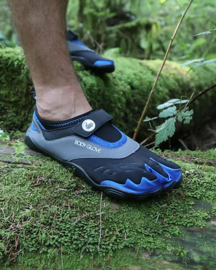 Body Glove Water Shoes 3T Barefoot Max Water Shoes 8211 BlackDazzling Blue 8211 Boards Body Glove Water Shoes 3T Barefoot Max Water Shoes 8211 BlackDazzling Blue 8211 Boards