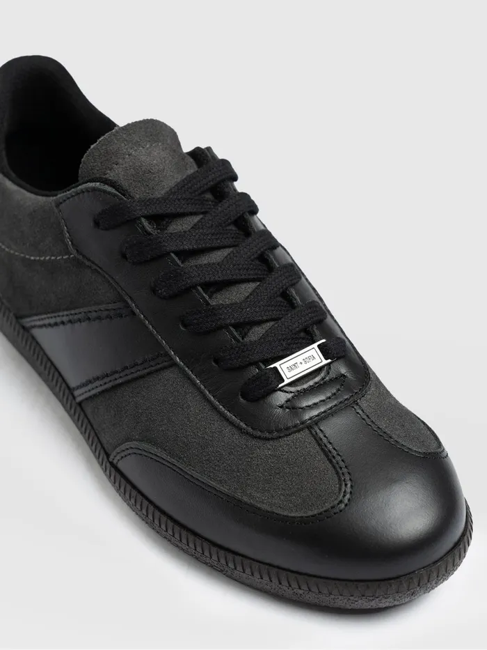 Broadway Sneaker 8211 Black Black Women Saint And Sofia All Sneakers