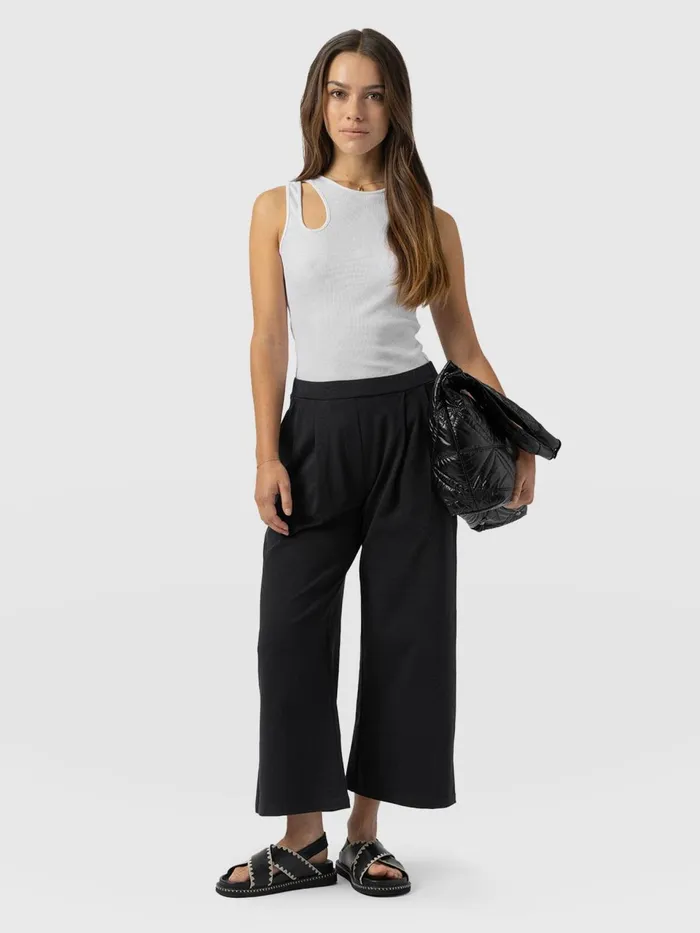 City Culotte 8211 Black Pleats Black Pleats Women Saint And Sofia Shorts