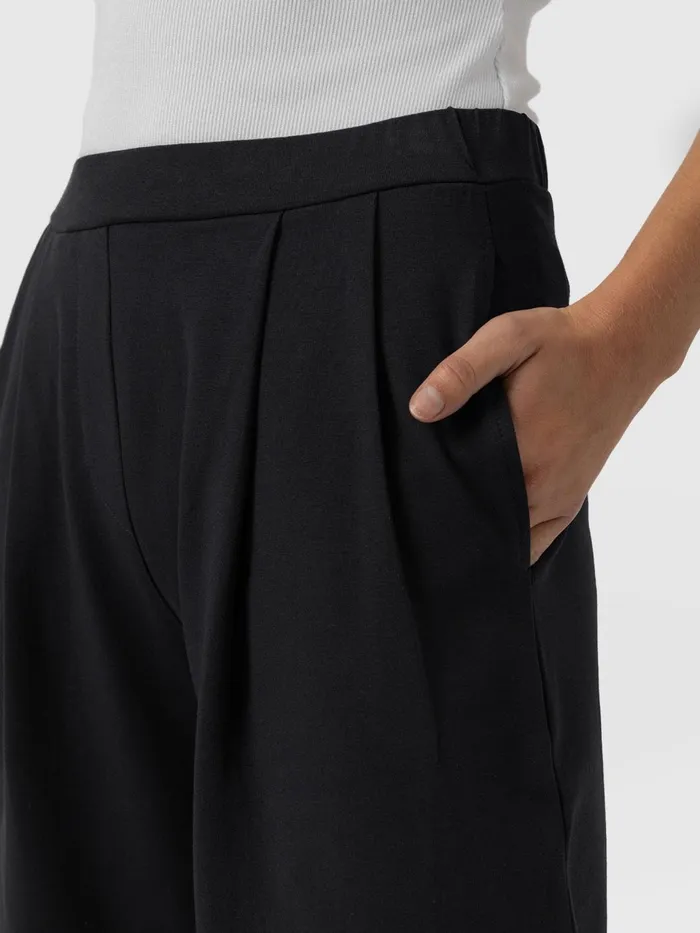City Culotte 8211 Black Pleats Black Pleats Women Saint And Sofia Shorts