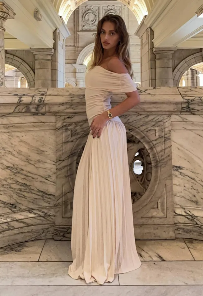 Dresses Women Lioness Fashion FIELD OF DREAMS MAXI Oatmeal Dresses Women Lioness Fashion FIELD OF DREAMS MAXI Oatmeal