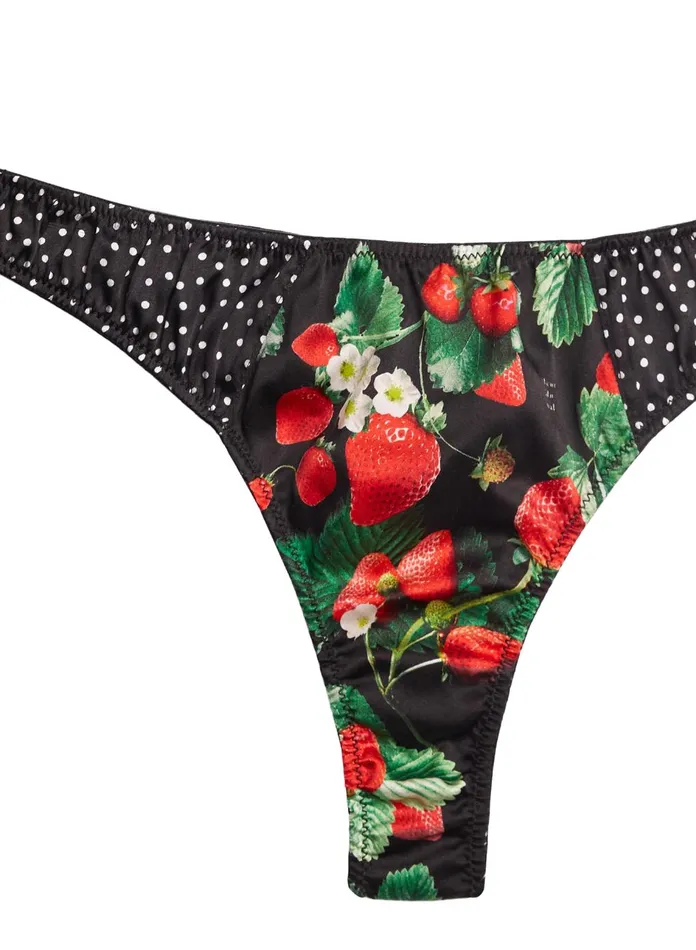 Fleur Du Mal Panties and Garters Women Strawberry Print Thong Black Strawberry Fleur Du Mal Panties and Garters Women Strawberry Print Thong Black Strawberry