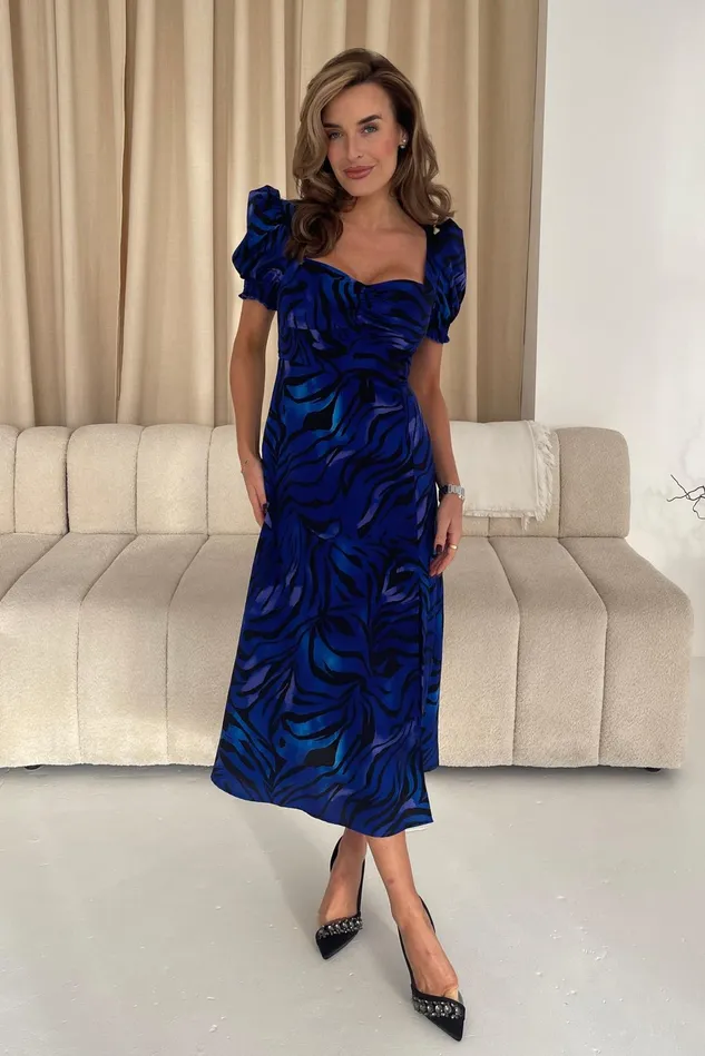 Girl In Mind Midi Dresses Lillian Blue Animal Sweetheart Midi Dress 8211 Women
