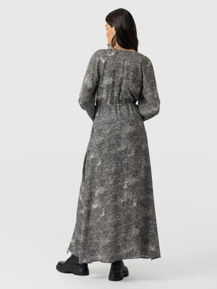 Henrietta Dress 8211 Monochrome Gothica Monochrome Gothica Women Saint And Sofia Dresses