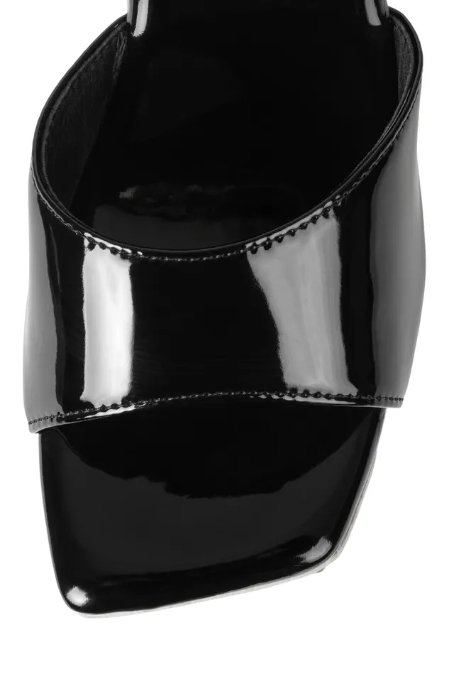 Jeffrey Campbell INTUITIVE Fuchsia Patent Women Sandal
