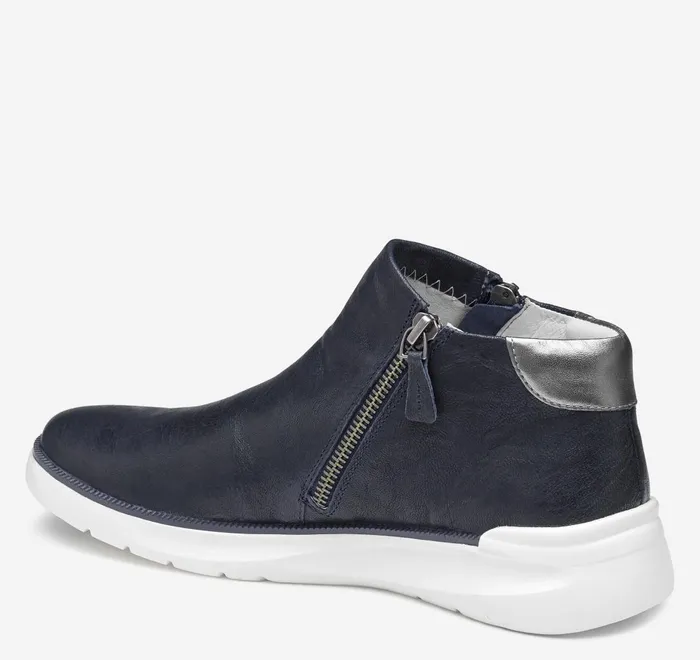 JohnstonandMurphy Boots and Booties Emery Zip Bootie Navy Washed Italian Sheepskin 8211 Women JohnstonandMurphy Boots and Booties Emery Zip Bootie Navy Washed Italian Sheepskin 8211 Women