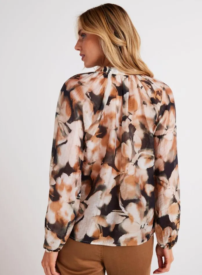 Long Sleeve Shirred Raglan Shirt 8211 Harvest Floral Print Women Bella Dahl Long Sleeve Long Sleeve Shirred Raglan Shirt 8211 Harvest Floral Print Women Bella Dahl Long Sleeve