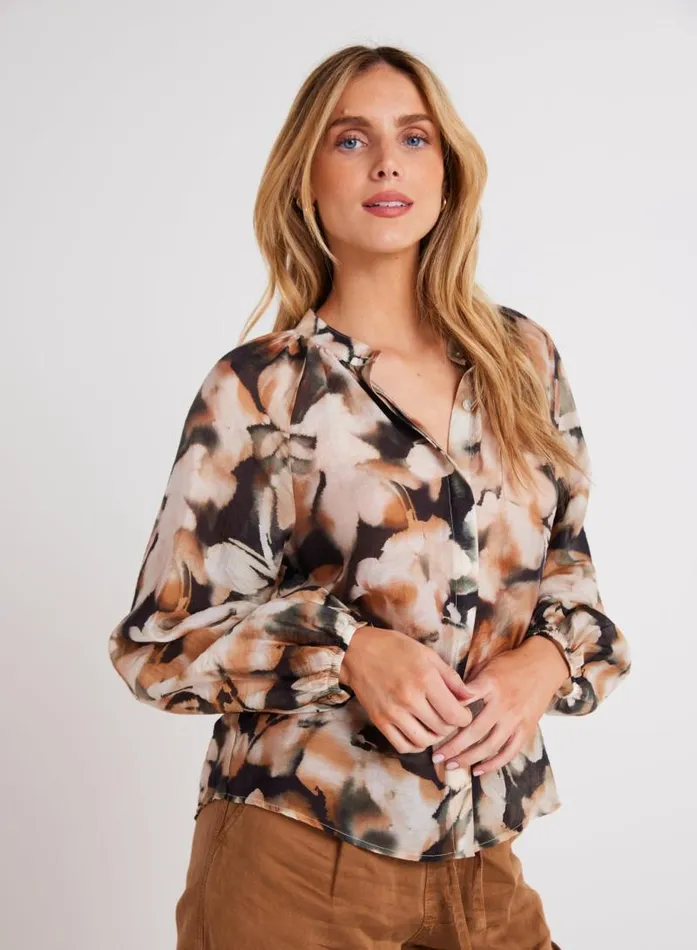 Long Sleeve Shirred Raglan Shirt 8211 Harvest Floral Print Women Bella Dahl Long Sleeve Long Sleeve Shirred Raglan Shirt 8211 Harvest Floral Print Women Bella Dahl Long Sleeve