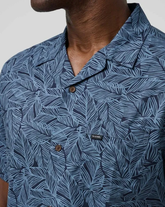 Men AFTERNOON SUN BUTTONUP Total Eclipse TravisMathew ButtonUps