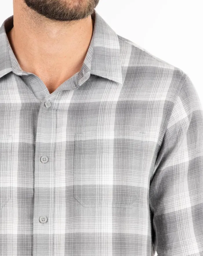 Men INLAND BUTTONUP Heather Sleet TravisMathew ButtonUps Men INLAND BUTTONUP Heather Sleet TravisMathew ButtonUps