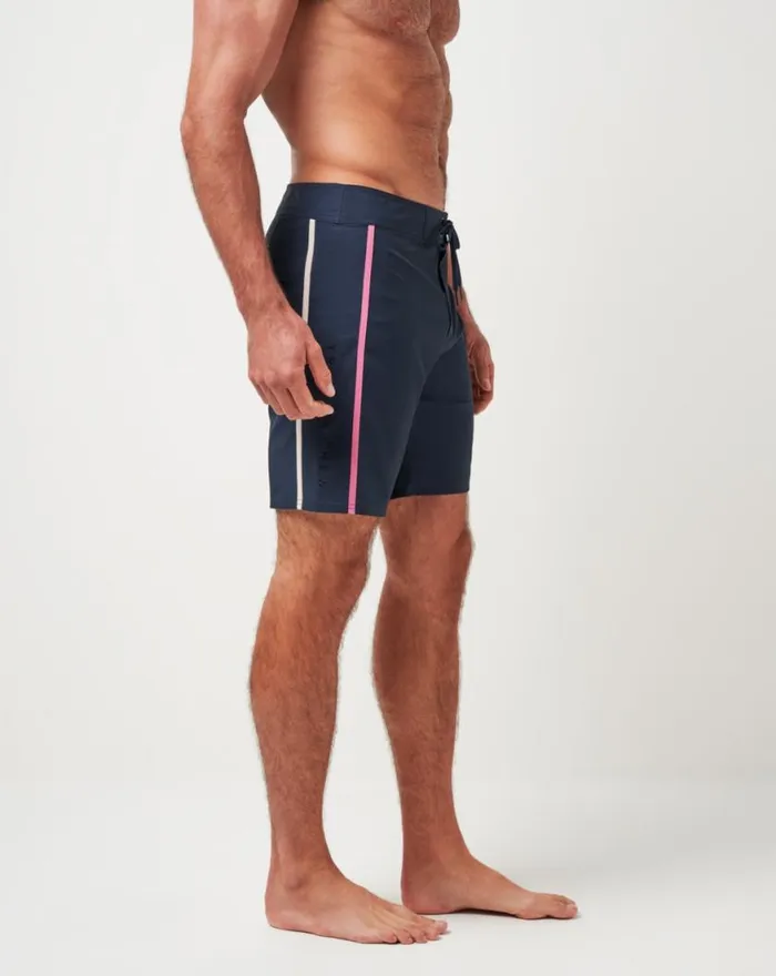 Men MAKING IT REEF BOARDSHORT Total Eclipse TravisMathew Shorts