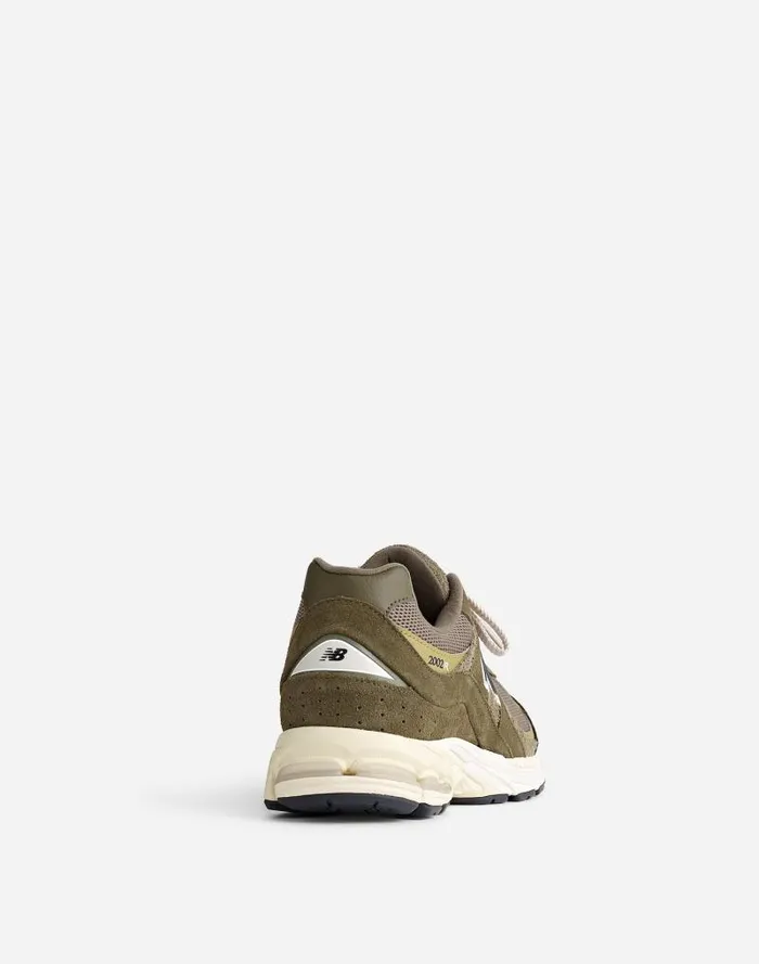 Men New Balance 2002R Sneakers Dark Moss Covert Green Madewell Sneakers