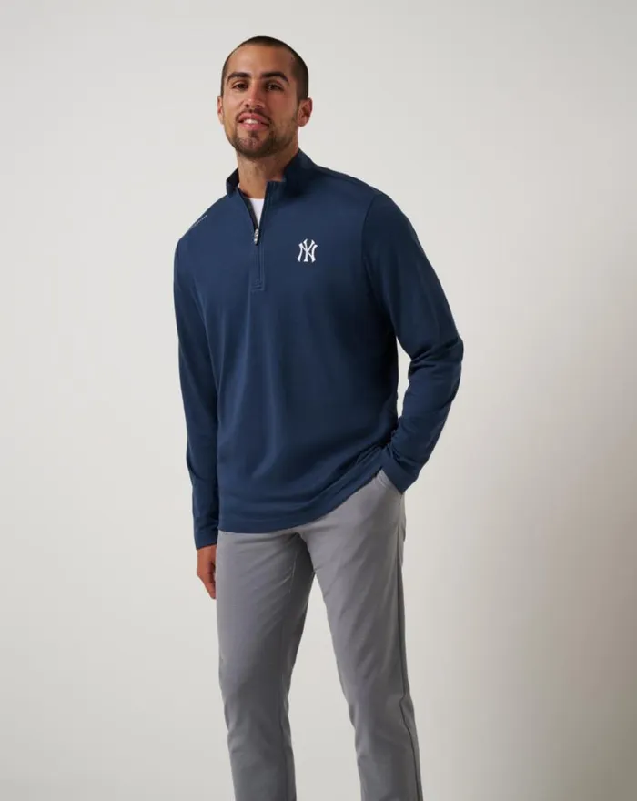 Men NEW YORK YANKEES TIME TO TAILGATE QUARTER ZIP Navy TravisMathew Quarter Zips