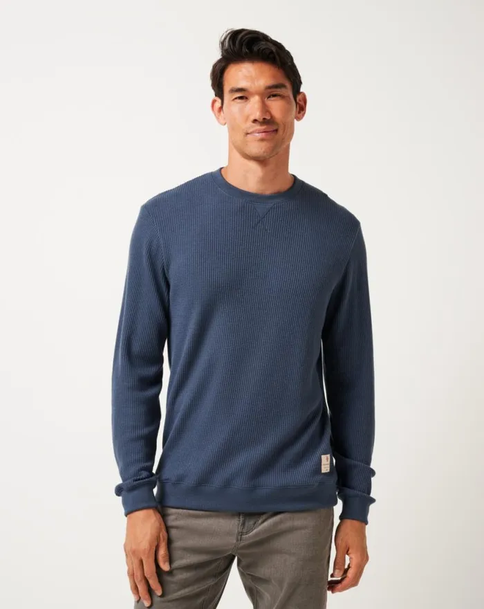 Men NONREV LONG SLEEVE CREW Mood Indigovintage Indigo TravisMathew Hoodies and Sweatshirts Men NONREV LONG SLEEVE CREW Mood Indigovintage Indigo TravisMathew Hoodies and Sweatshirts