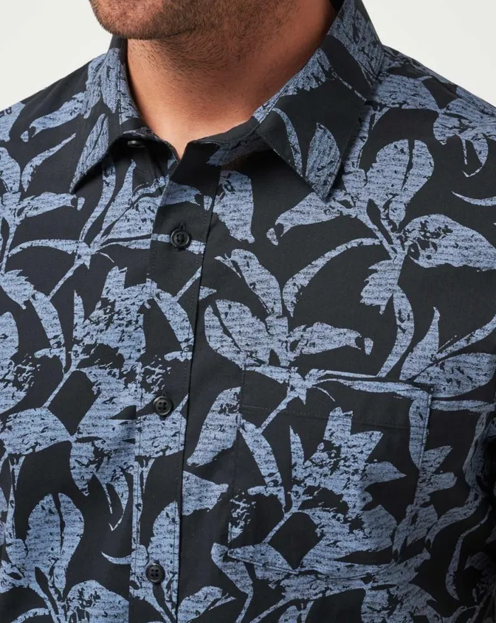 Men PHOTO FINISH BUTTONUP Black TravisMathew ButtonUps Men PHOTO FINISH BUTTONUP Black TravisMathew ButtonUps