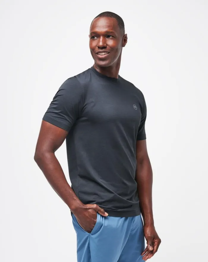Men SCENIC VISTA ACTIVE TEE Black TravisMathew Tees