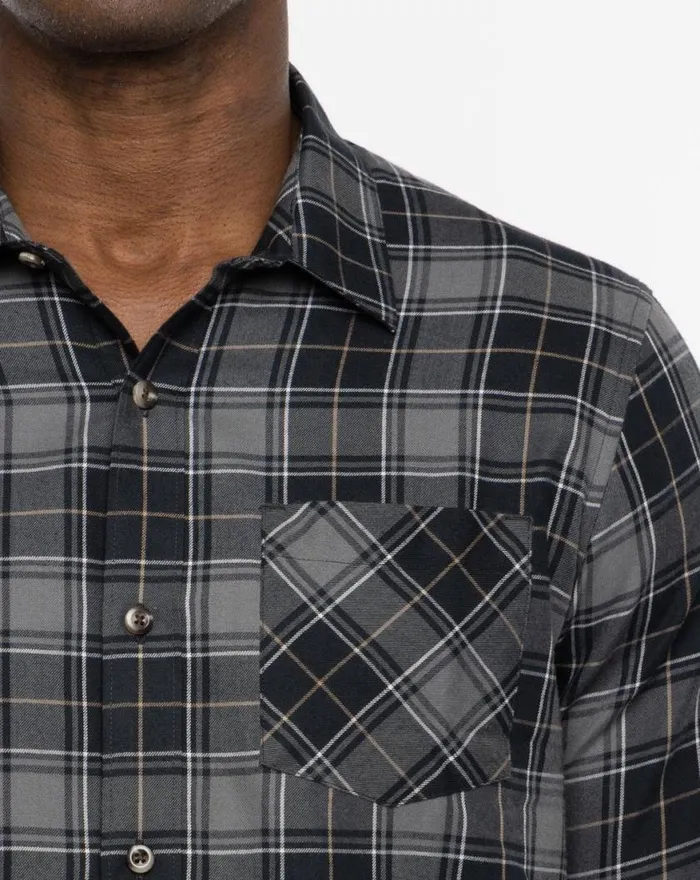 Men SIR TRAVIS BUTTONUP Black TravisMathew ButtonUps Men SIR TRAVIS BUTTONUP Black TravisMathew ButtonUps