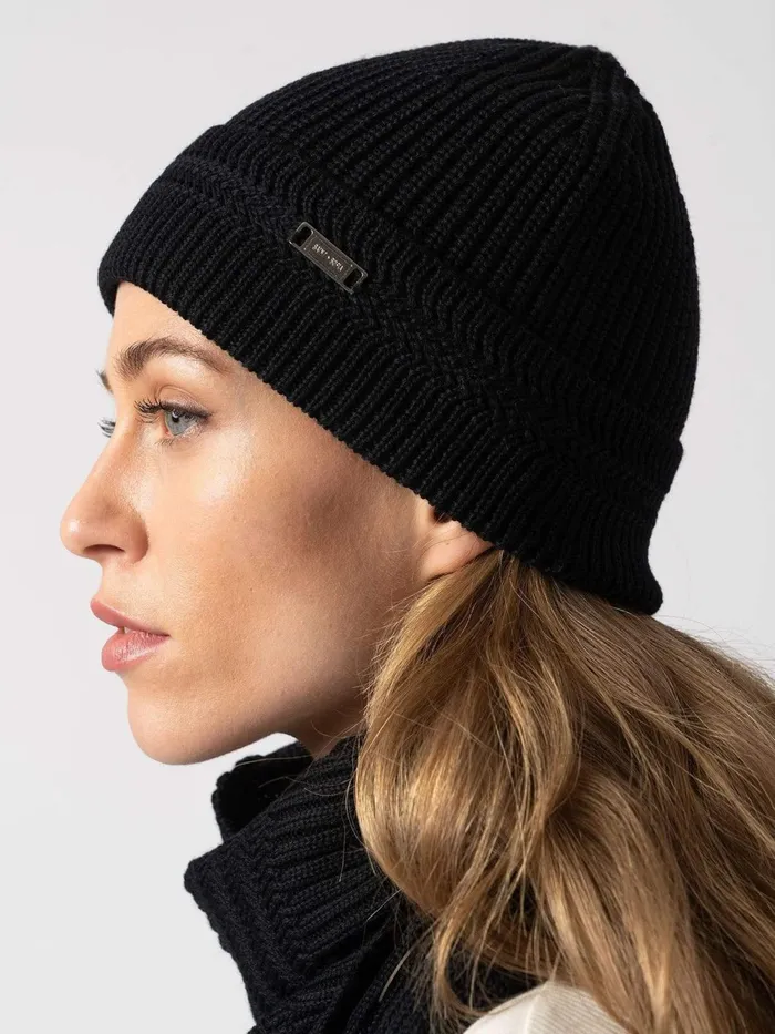 Merino Beanie 8211 Black Black Women Saint And Sofia Scarves and Hats