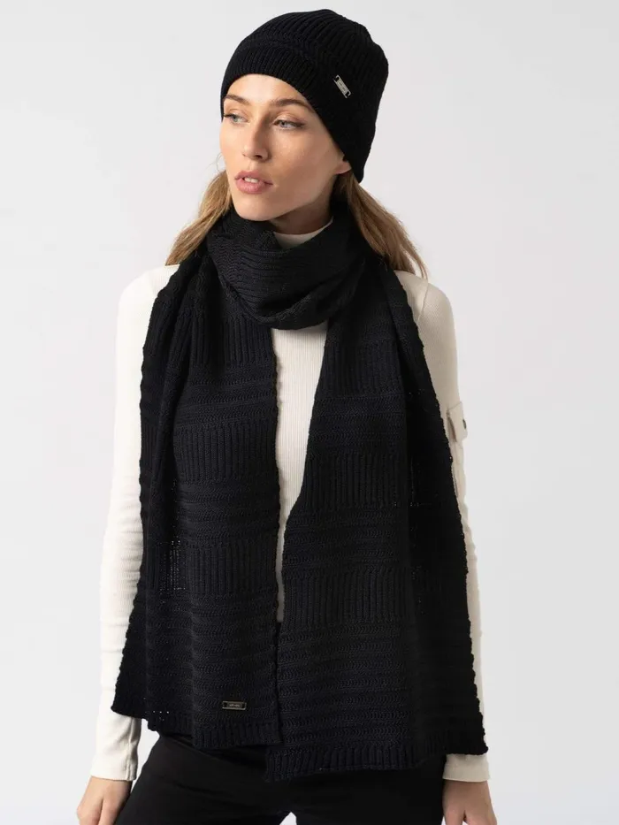 Merino Beanie 8211 Black Black Women Saint And Sofia Scarves and Hats