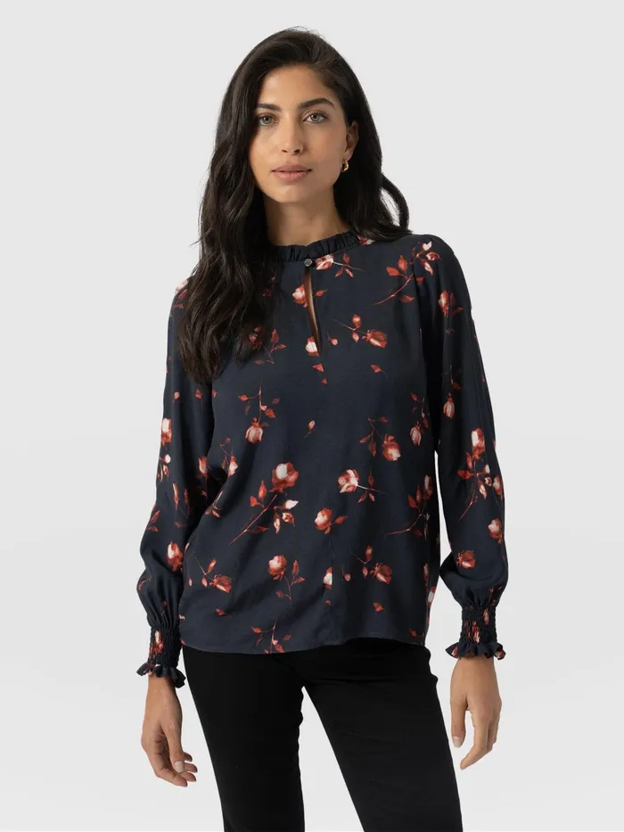 Olivia Blouse 8211 Dark Roses Dark Roses Women Saint And Sofia Blouses and Shirts Olivia Blouse 8211 Dark Roses Dark Roses Women Saint And Sofia Blouses and Shirts