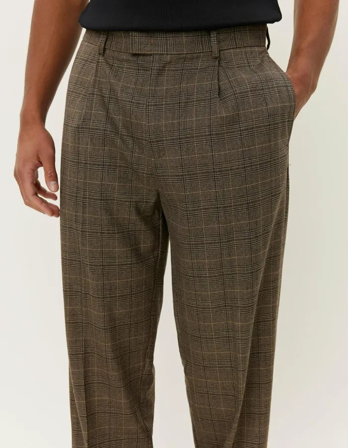 Pants Men Les Deux Reece Pleated Check Suit Pants 8211 Mountain GreyDark Sand