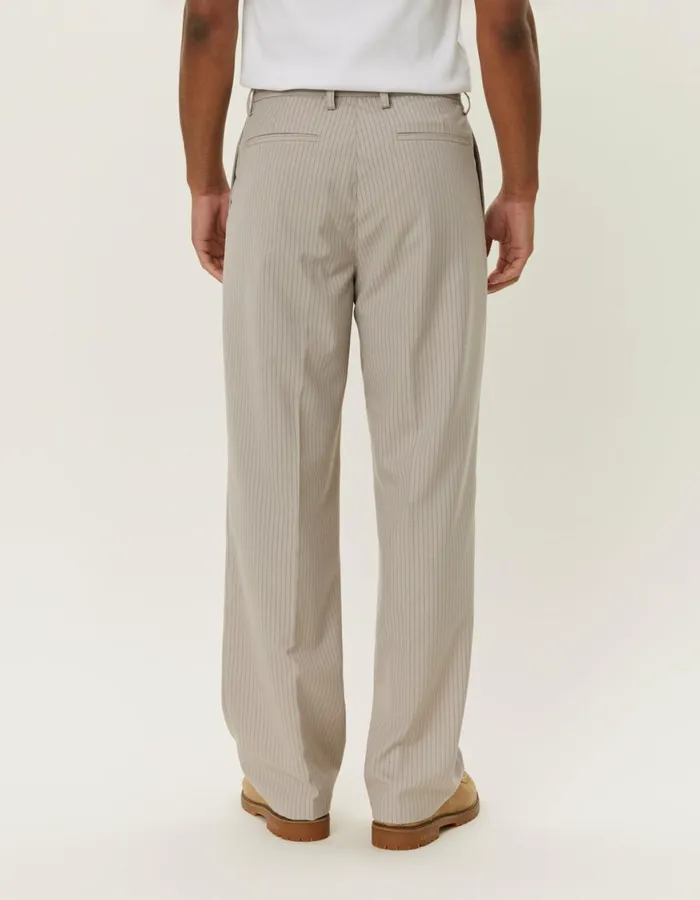 Pants Men Les Deux Reece Pleated Pinstripe Suit Pants 8211 Light SandWalnut